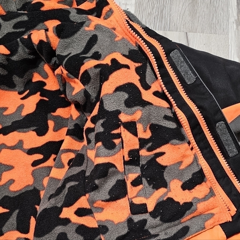 Size 2T | Wonder Kids 3-in-1 Orange/Gray Camo Zippered Jacket - Picture 3 of 8